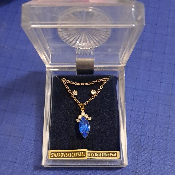 Sears Jewelry - Deadstock Vintage New royal blue Swarovski crystal gold necklace and earrings
